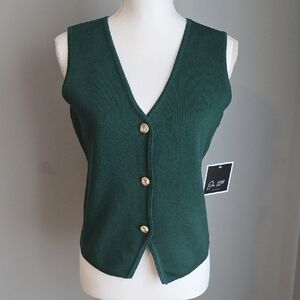 🆕️ Emerald Green Sweater Vest NWT